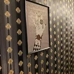 For Big Group - 6 Bedrooms & 2 Same House タリン