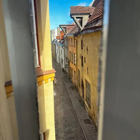 Апартаменти For Big Group - 6 Bedrooms & 2 Same House *