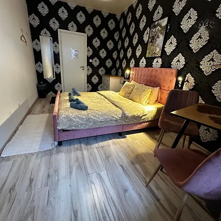 公寓 For Big Group - 6 Bedrooms & 2 Same House *