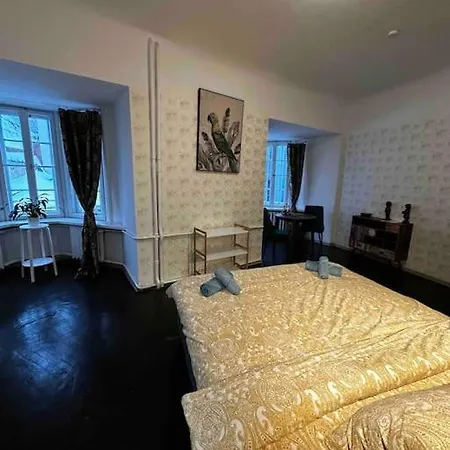 Appartamento For Big Group - 6 Bedrooms & 2 Same House *