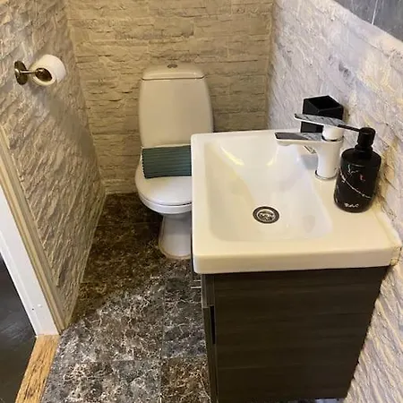 公寓 For Big Group - 6 Bedrooms & 2 Same House