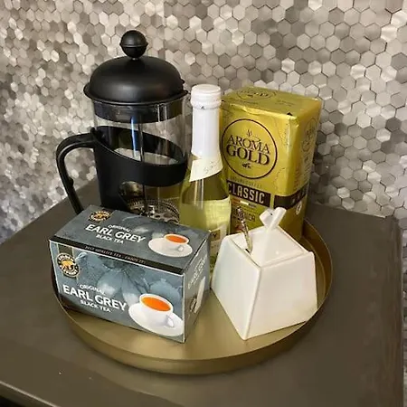 For Big Group - 6 Bedrooms & 2 Same House Таллінн