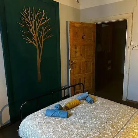 For Big Group - 6 Bedrooms & 2 Same House 塔林