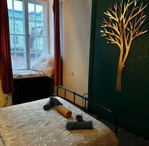 Апартаменти For Big Group - 6 Bedrooms & 2 Same House