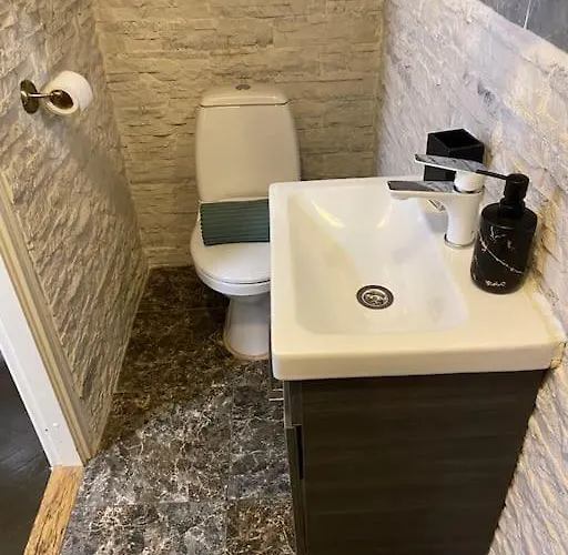 Апартаменти For Big Group - 6 Bedrooms & 2 Same House