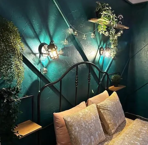 For Big Group - 6 Bedrooms & 2 Same House Таллінн