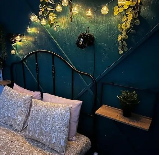 Apartmán For Big Group - 6 Bedrooms & 2 Same House *