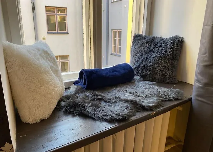 For Big Group - 6 Bedrooms & 2 Same House