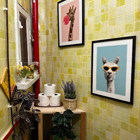 Appartement For Big Group - 6 Bedrooms & 2 Same House Tallinn