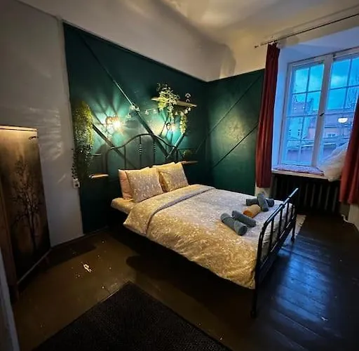 For Big Group - 6 Bedrooms&2 Same House