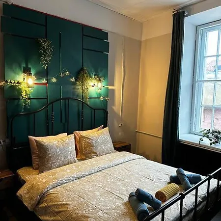 For Big Group - 6 Bedrooms & 2 Same House Tallinn